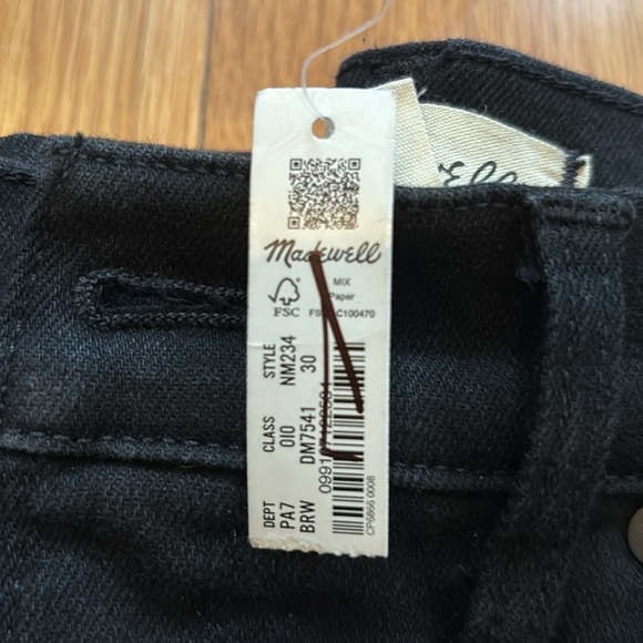 The Perfect Vintage Wide-Leg Jean - Picture 4 of 7